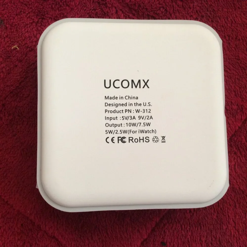 UCOMX Nano 3-N-1 Wireless Charger for Apple Devices